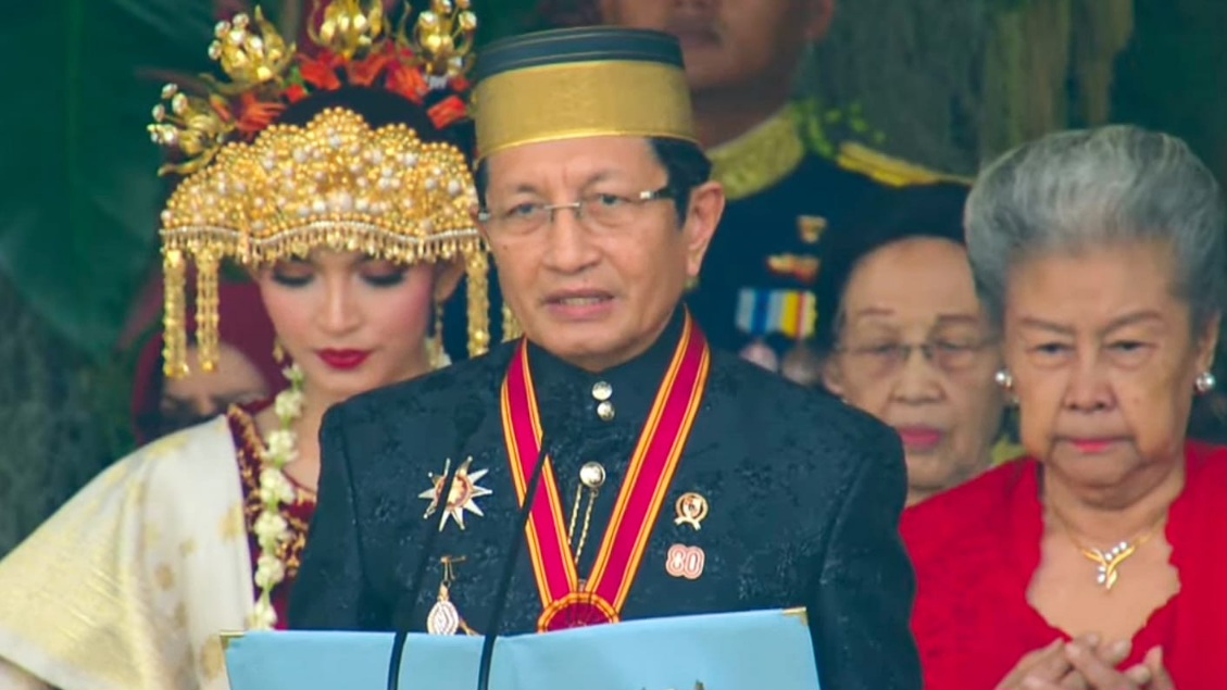 creator: gd jpeg v1.0 (using ijg jpeg v62), quality = 90?