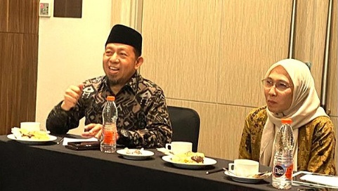 creator: gd jpeg v1.0 (using ijg jpeg v62), quality = 90?