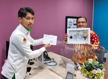 creator: gd jpeg v1.0 (using ijg jpeg v62), quality = 90?