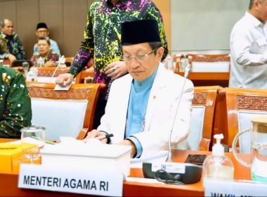 creator: gd jpeg v1.0 (using ijg jpeg v62), quality = 90?