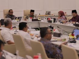 creator: gd jpeg v1.0 (using ijg jpeg v62), quality = 90?