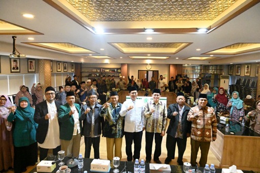 5e0ac680ca9f3622a755627d8cd51eeb gambar