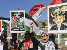 aksi menyerukan penghentian genosida di palestina 2627976.jpg