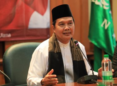 94e438c0bb51ee92db614a5042a4931a gambar