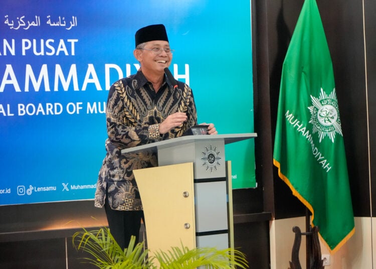irwan akib beasiswa kader muhammadiyah bukti besarnya perhatian persyarikatan 750x536