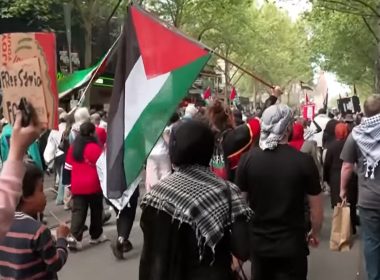 Aktivis Prancis Mendesak Macron Hentikan Kerja Sama Militer dengan Israel