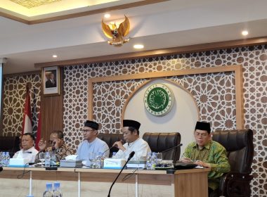 f91763a54860cb9222b541dc4b0cee9c gambar