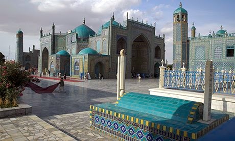 Masjid Biru bersejarah di Afghanistan
