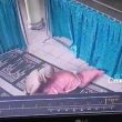 tangkap layar cctv saat pelaku melecehkan wanita muda yang sedang salat di masjid lampung 1761975685235 169